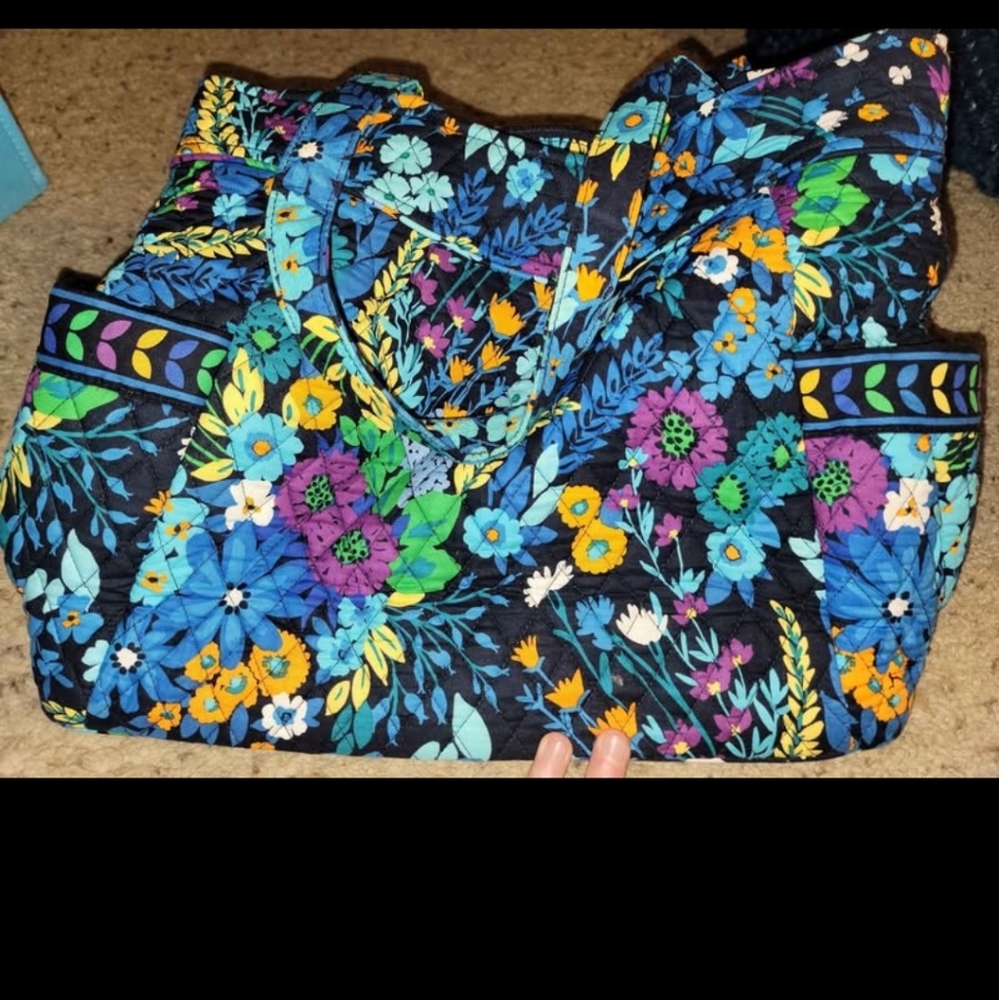 Large Vera Bradley Floral Quilted Tote Bag